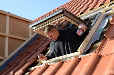 Pose de fenêtres de toit Velux à Junas